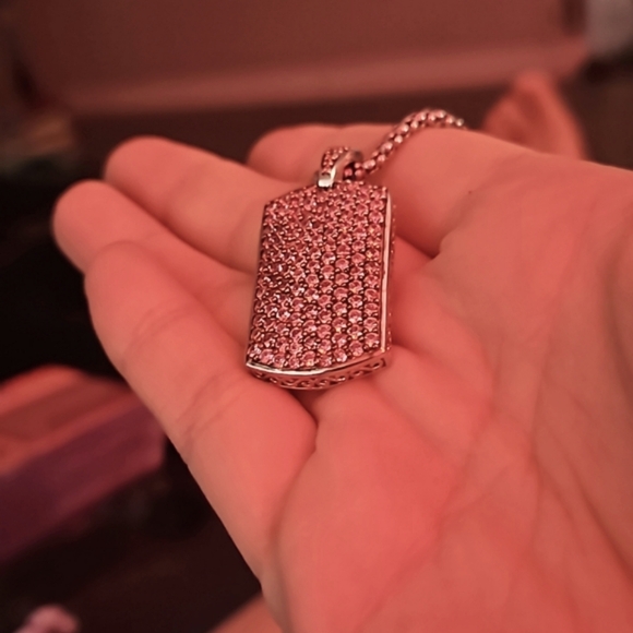 bella luce Jewelry - ♀️Breast Cancer Awareness. Hero Necklace🎀